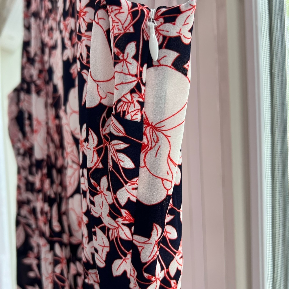 Banana Republic Pink Floral Dress on Navy - Picture 8 of 10
